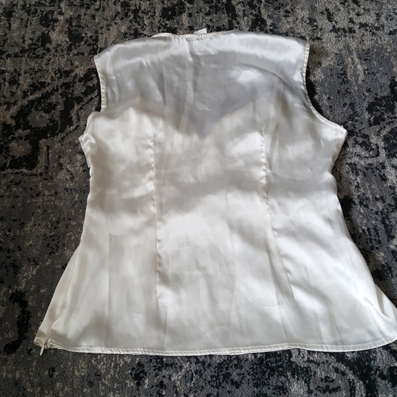 Silk and lace top - Picture 2 of 4